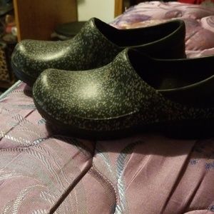 Crocs daul comfort clogs